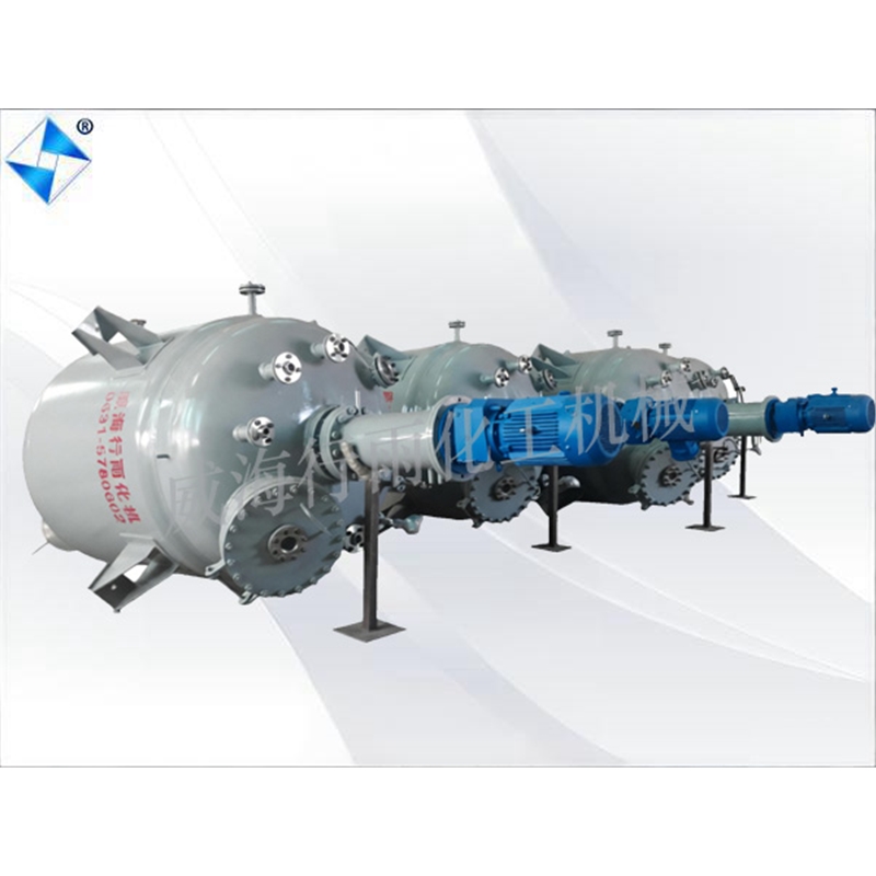 大型生產(chǎn)型反應(yīng)釜
